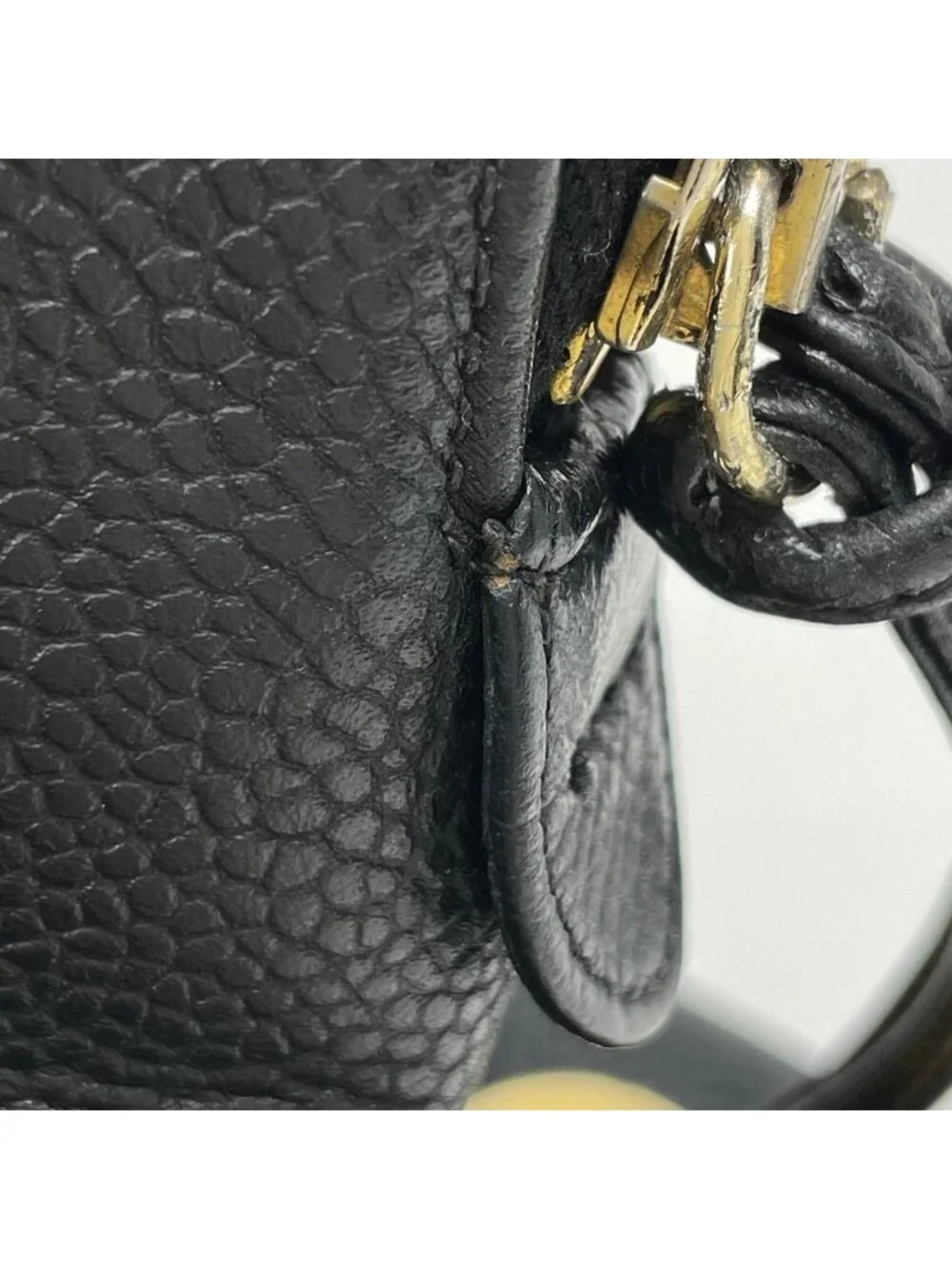Chanel CC Logo Chain Shoulder Bag Caviar Leather Black